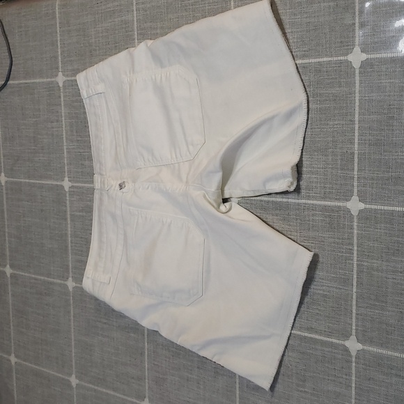 Prana Women's Kara Denim Short, Size 6 - Picture 6 of 13